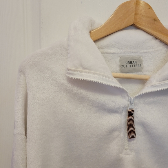 Urban Outfitters White Fluffy half-zip pullover top - Picture 10 of 13